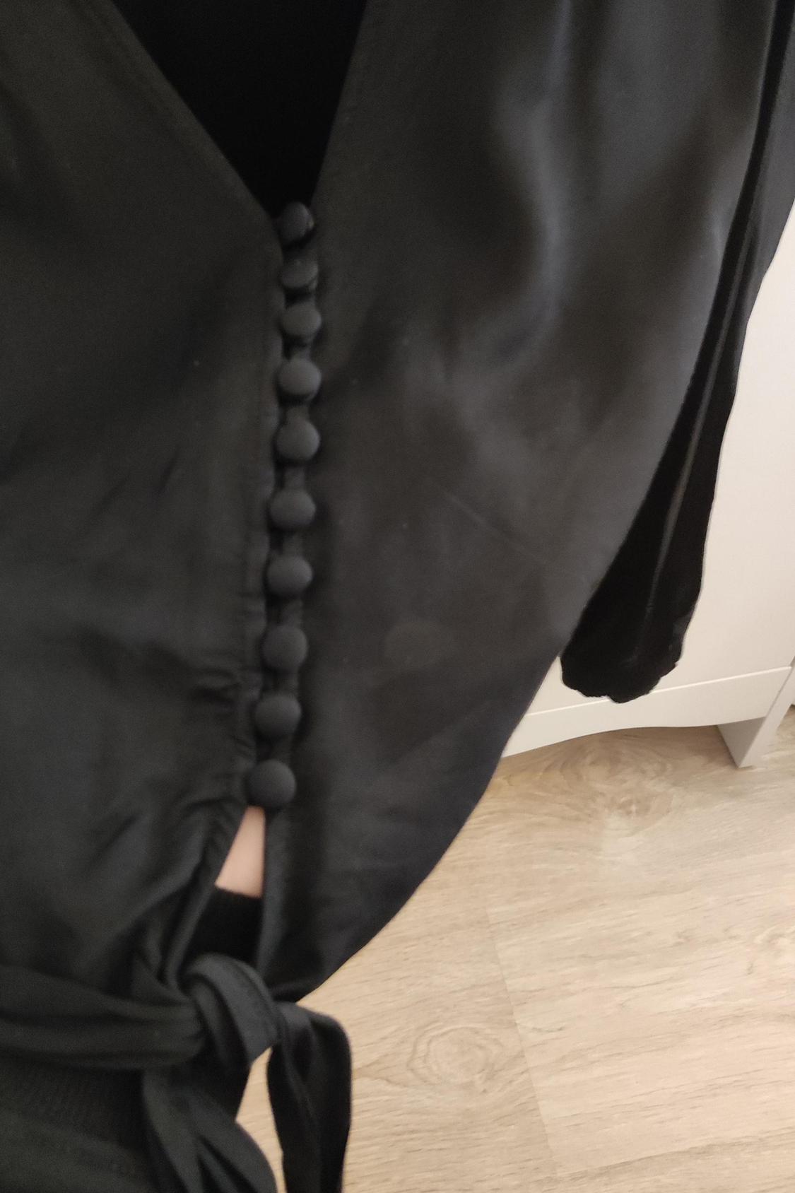 CROPPED KNOTTED BLOUSE - Image 3