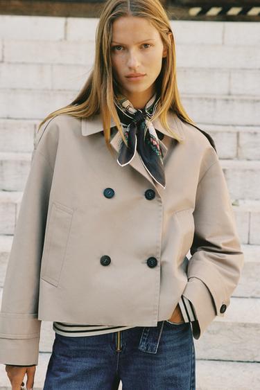 SHORT DOUBLE-BREASTED TRENCH COAT - camel by Zara