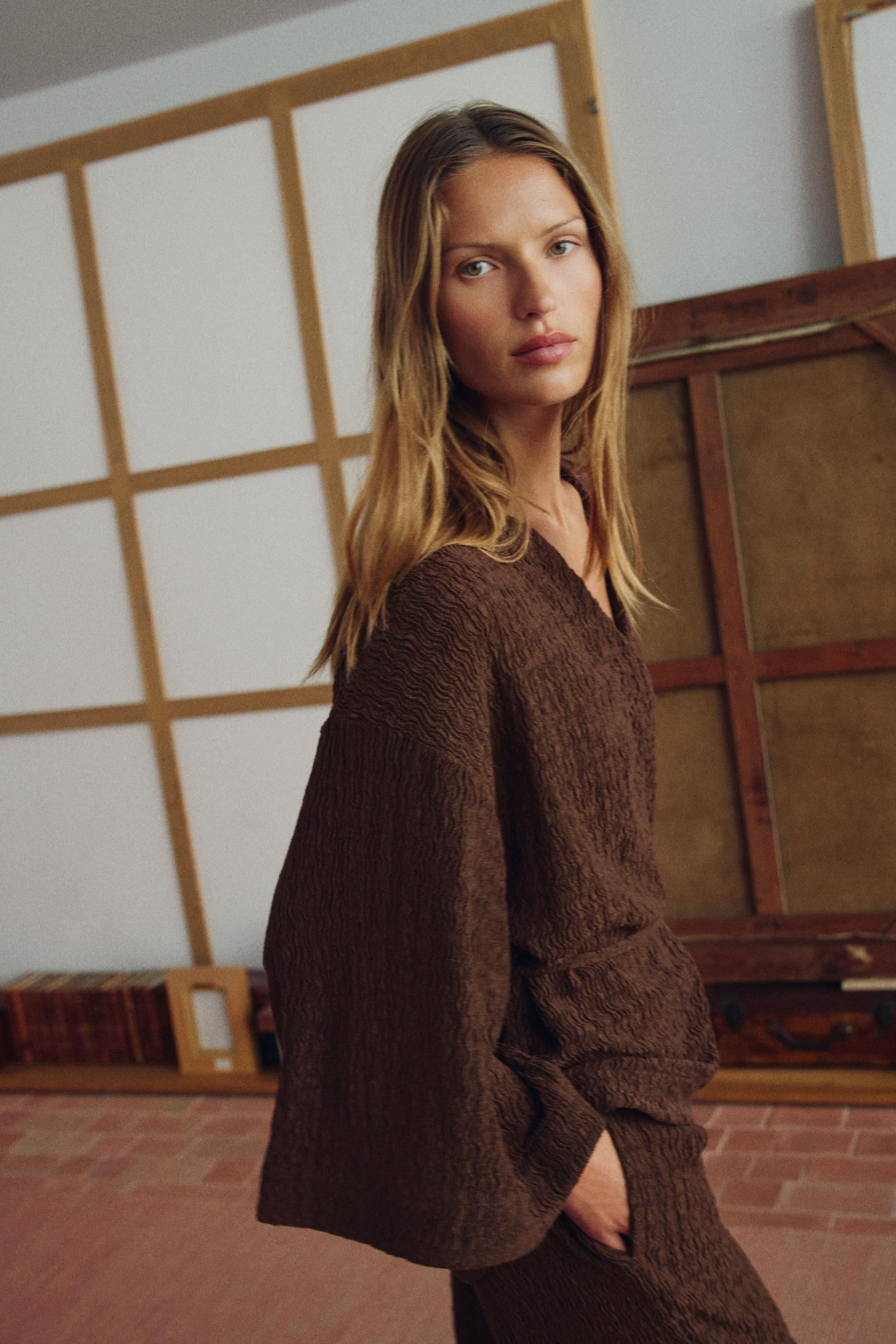 CRINKLED BELTED JACKET