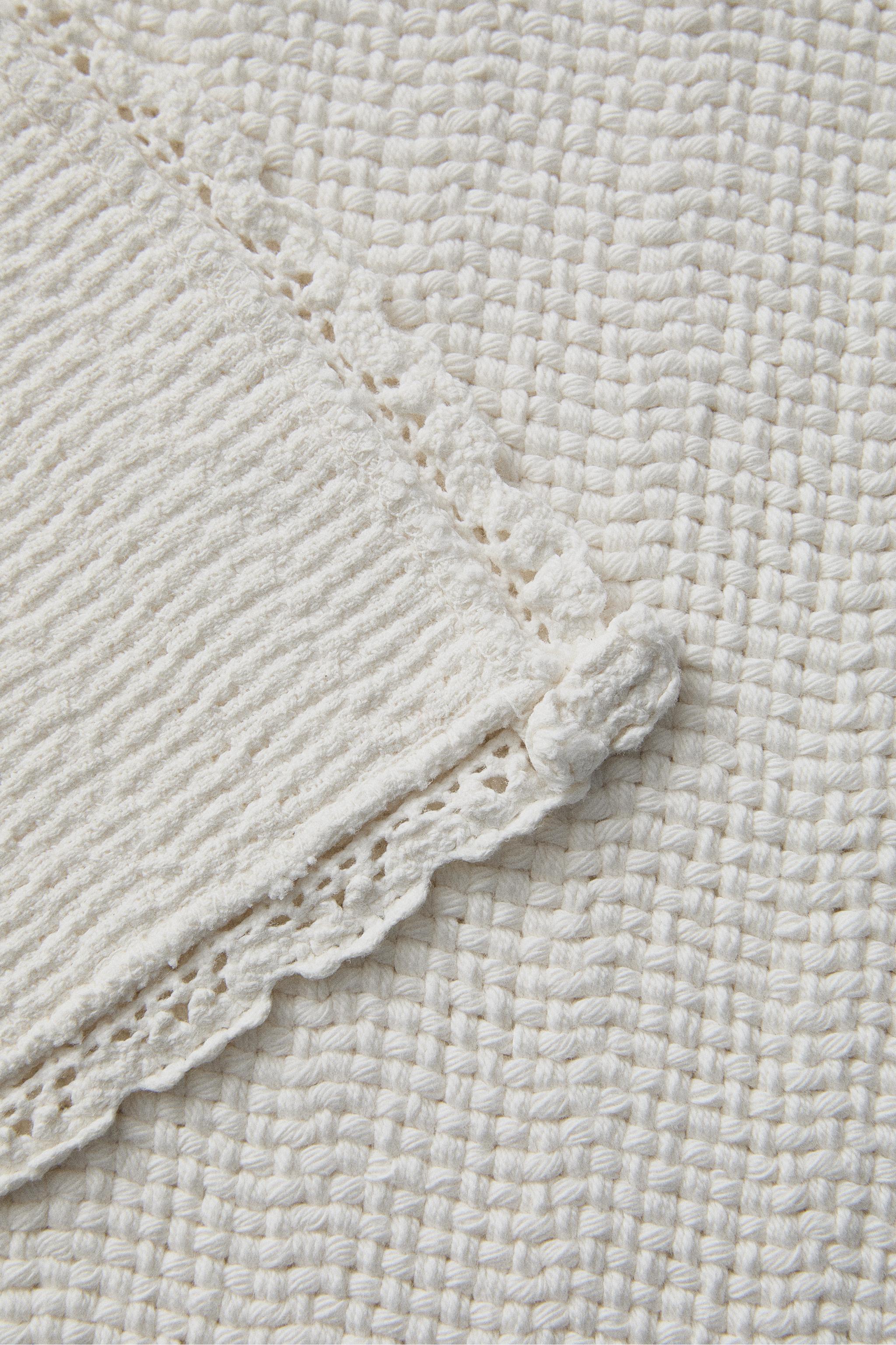CROCHET BATH MAT