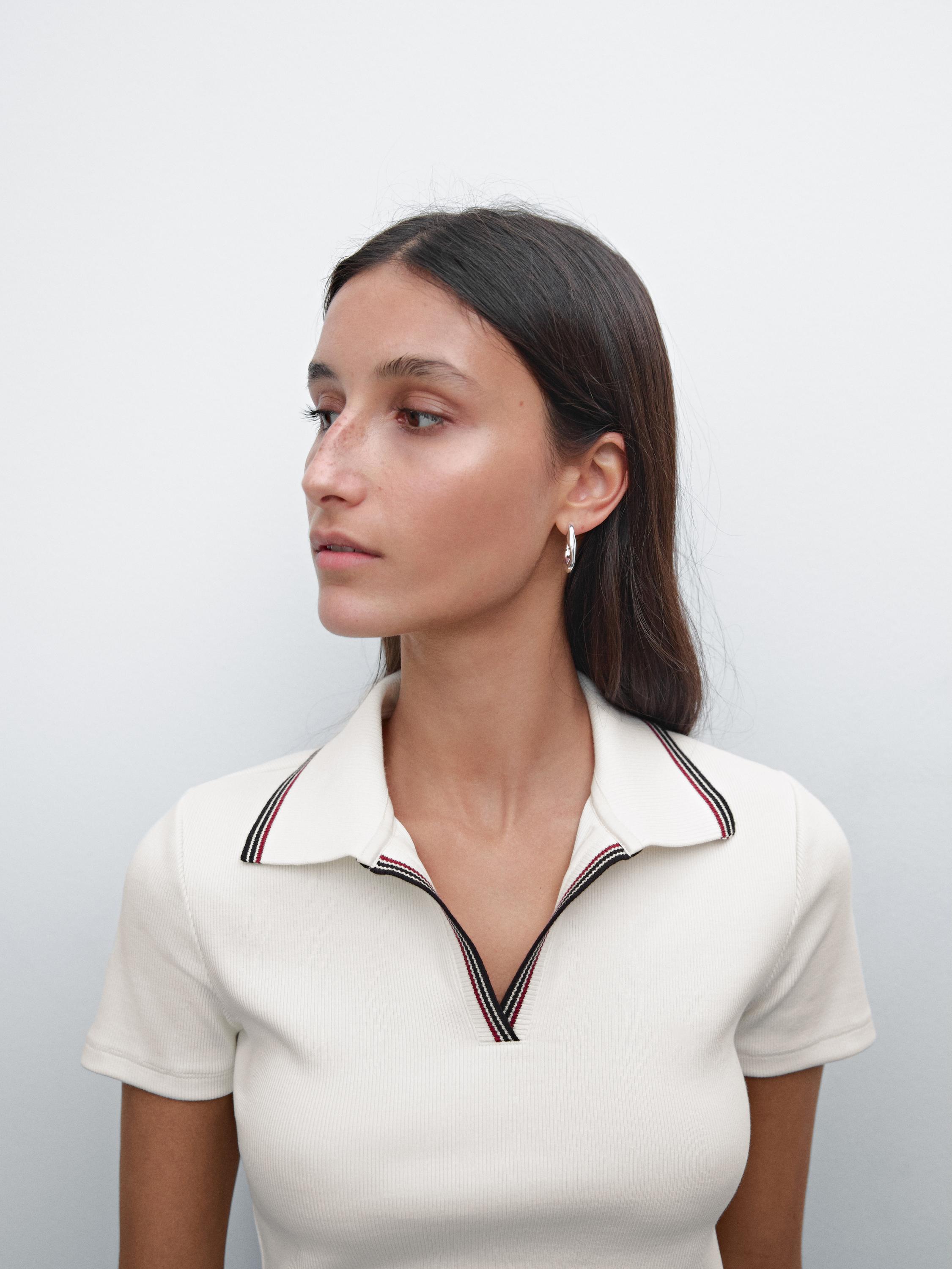 Short sleeve knit polo shirt with contrast ribbed trims Short sleeve knit polo shirt with contrast ribbed trims