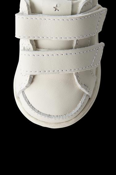 BAMBA PIEL TIRAS BAREFOOT - Blanco de Zara