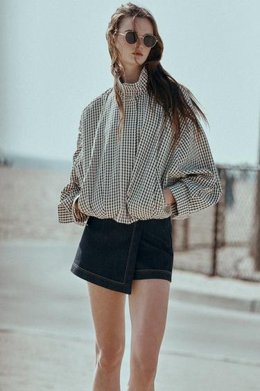 JAQUETA BOMBER DE QUADRES - Negre / Cru de Zara