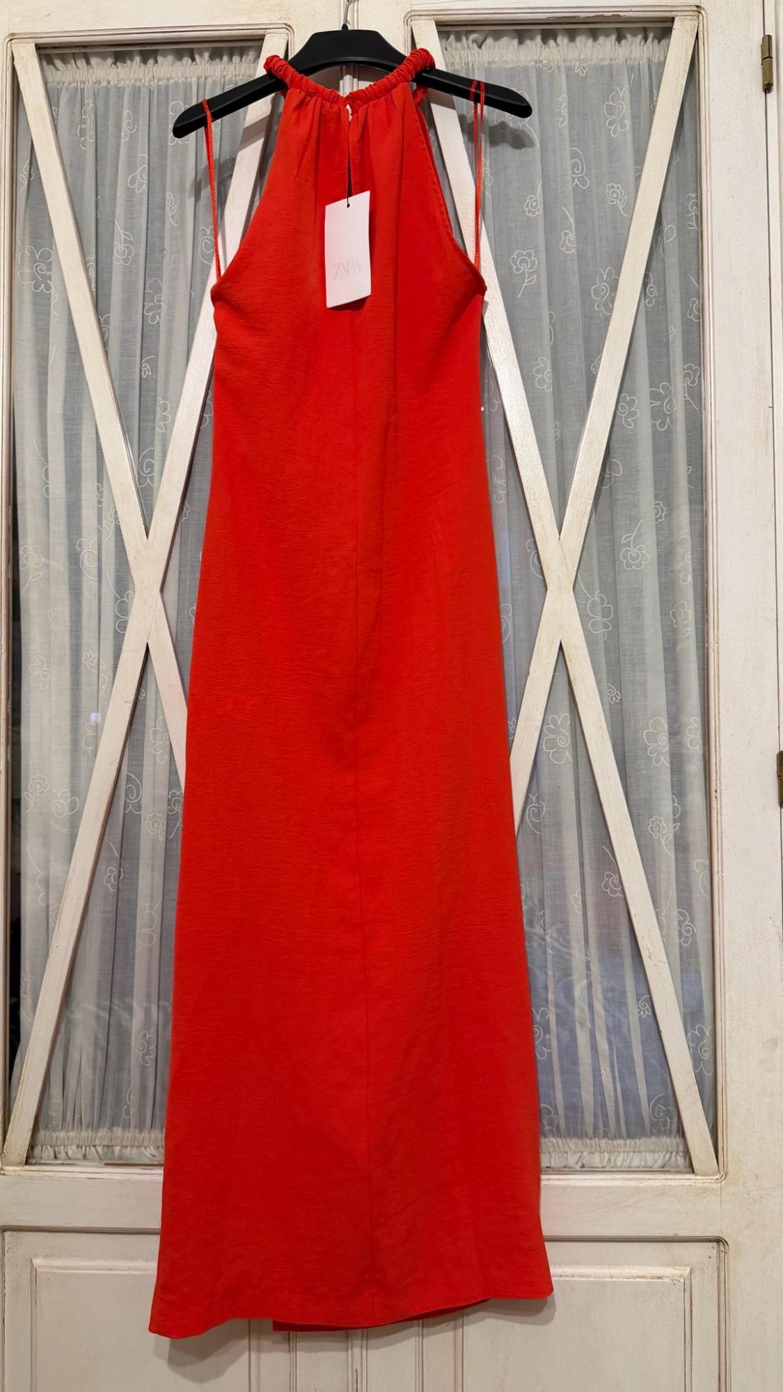 MIDI HALTER DRESS WITH APPLIQUÉ - Image 3