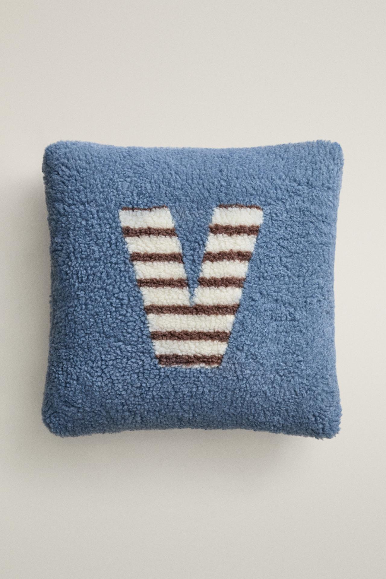 CHILDREN'S FAUX SHEARLING CUSHION WITH V