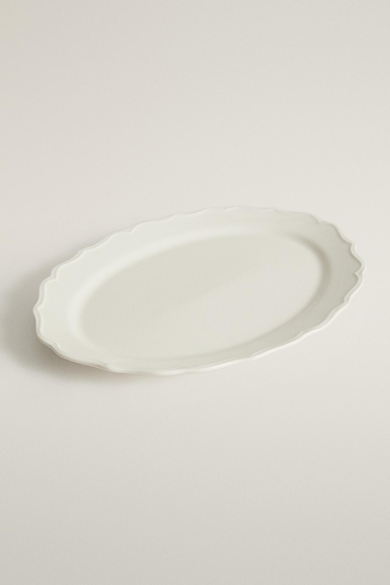 EARTHENWARE SERVING DISH WITH RAISED-DESIGN EDGE — Ecru
