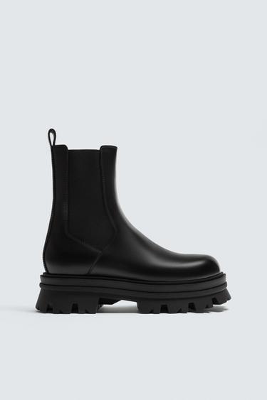 BOTA CHELSEA COM VOLUME - Preto da Zara