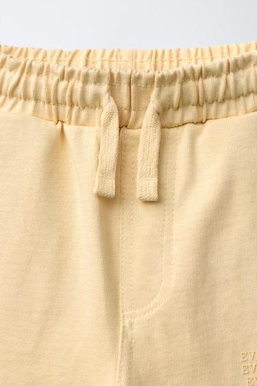 JOGGING SET WITH EMBOSSED TEXT T-SHIRT AND BERMUDA SHORTS - Butter by Zara - Image 6