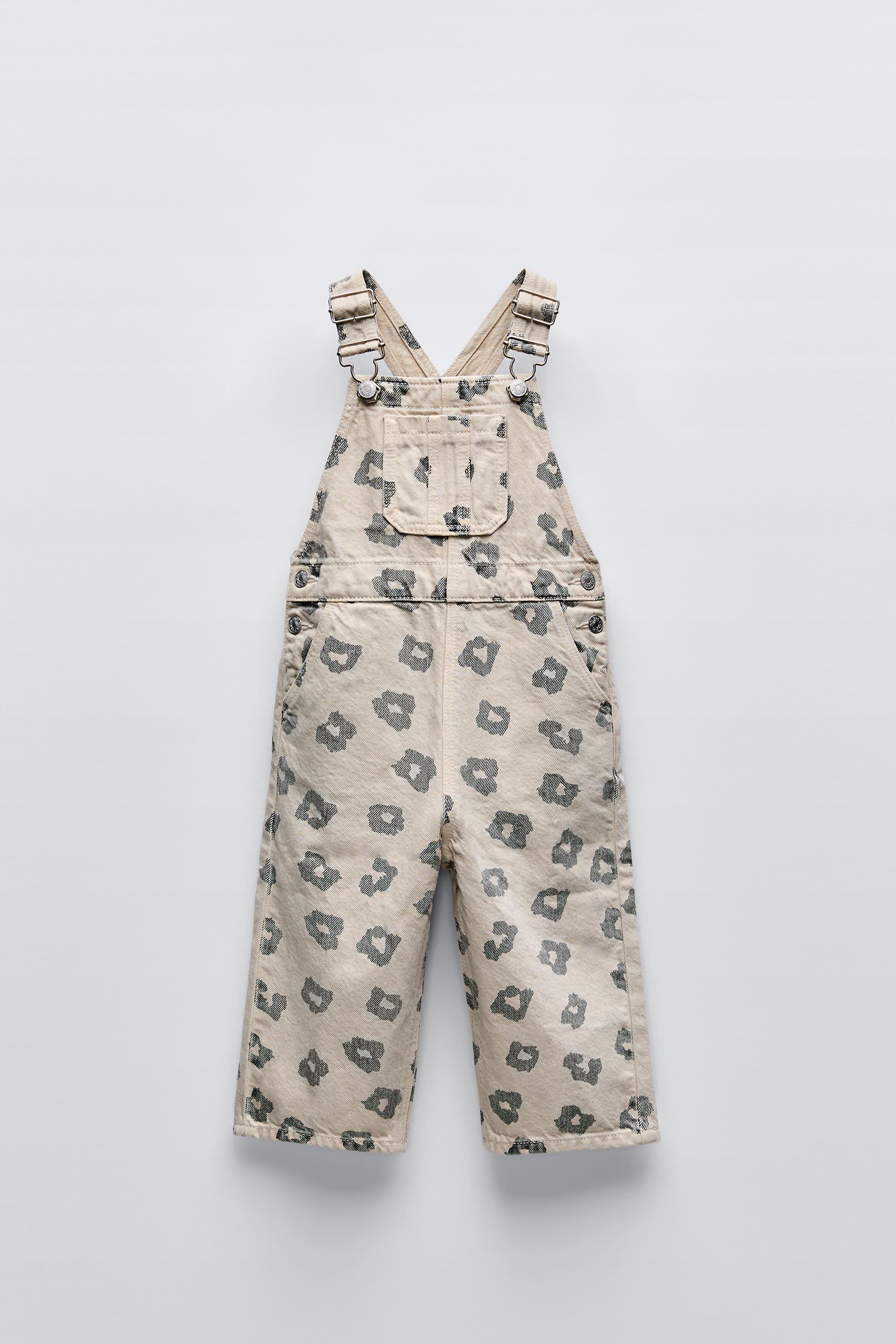 Zara PLAIN WATER RESISTANT OVERALLS. Size 2024 3-4t