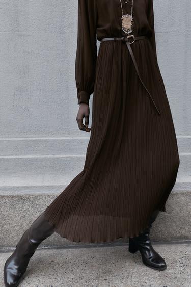 ROBE MI-LONGUE PLISSÉE AVEC CEINTURE - Marron de Zara - Image 4