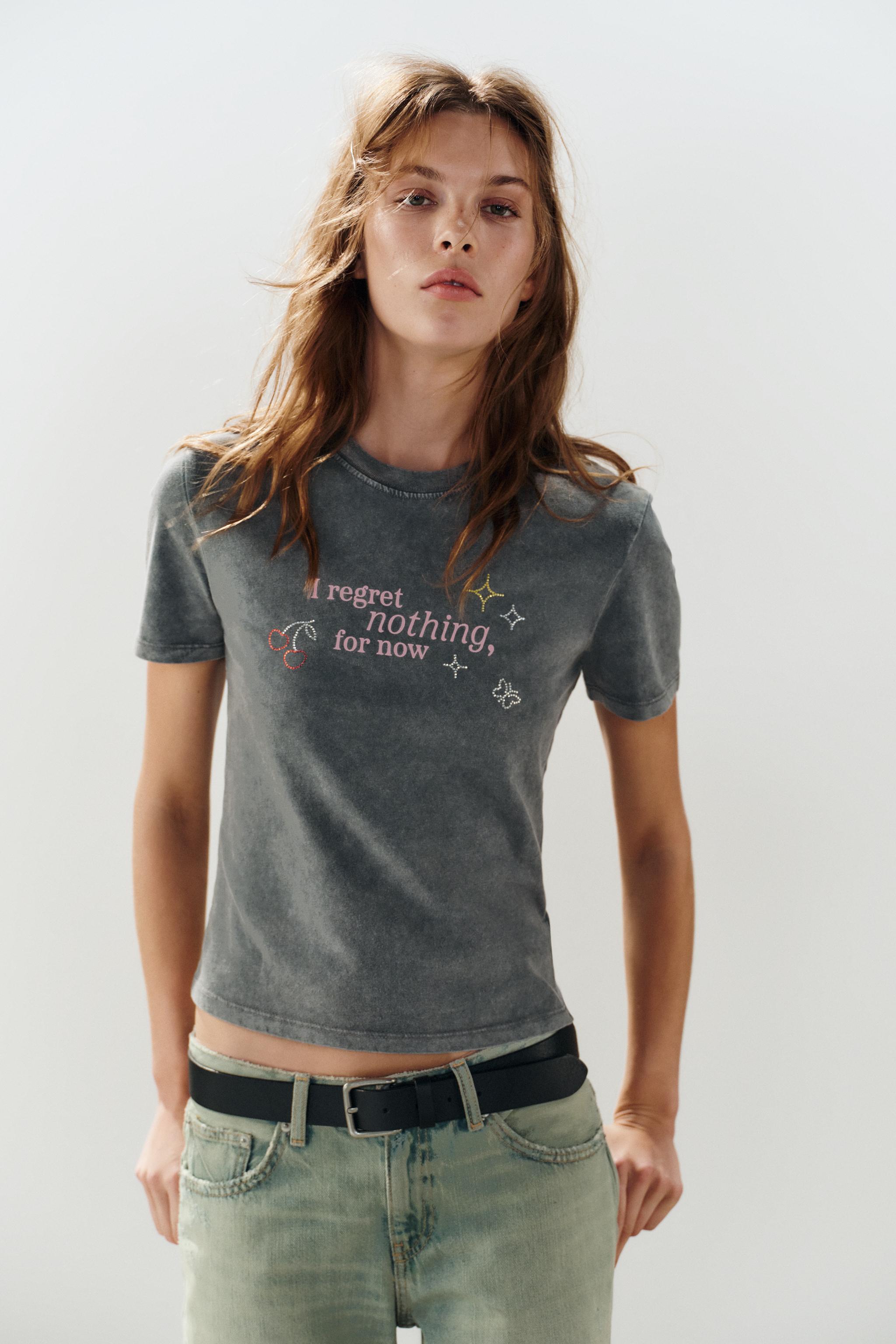WASHED EFFECT TEXT RHINESTONE T-SHIRT