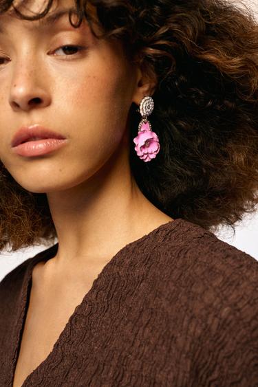 ENAMELLED FLOWER EARRINGS - Pink by Zara