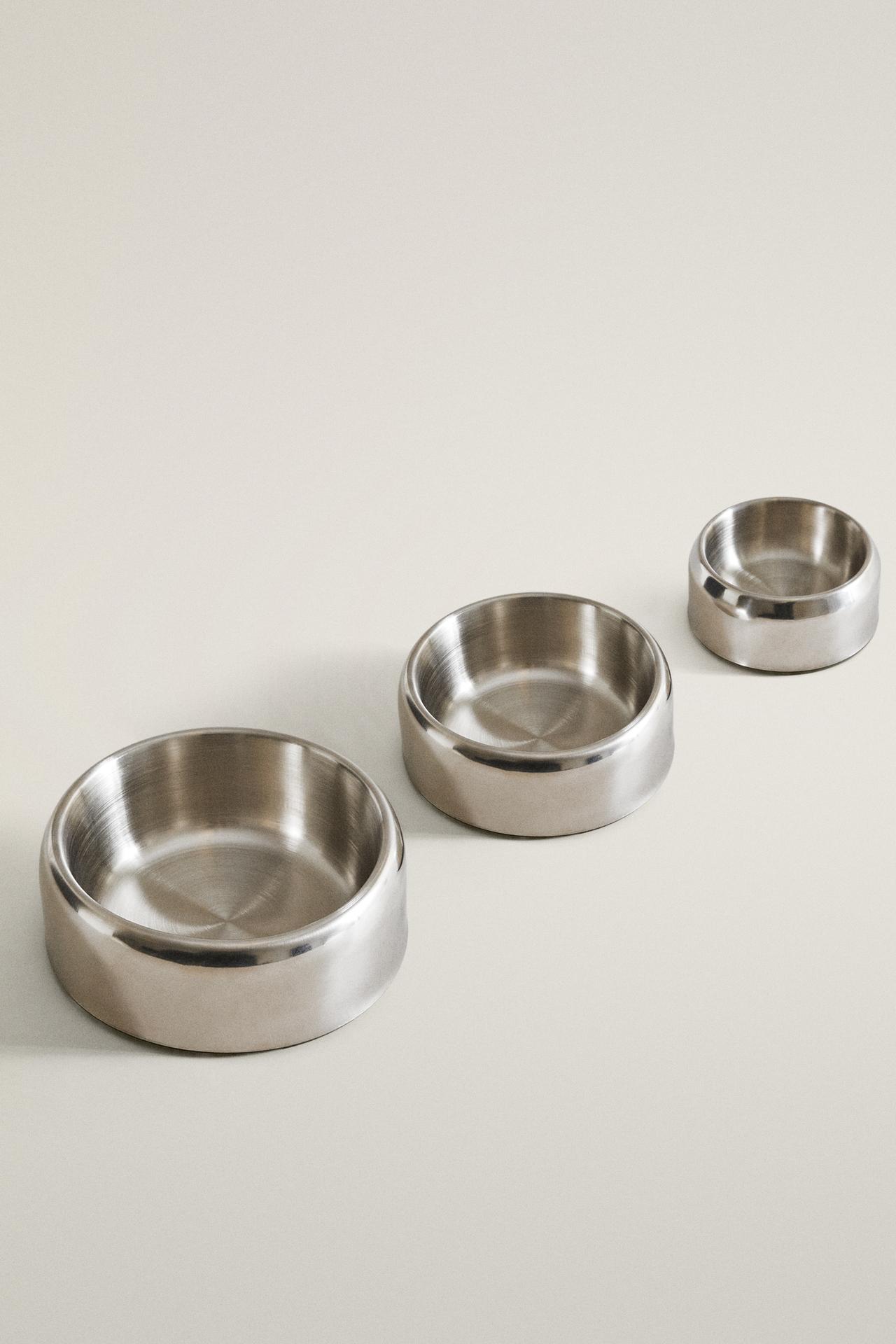 STAINLESS STEEL PET BOWL — Silver