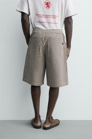 SHORT À CARREAUX TEXTURÉ - Noir de Zara - Image 2