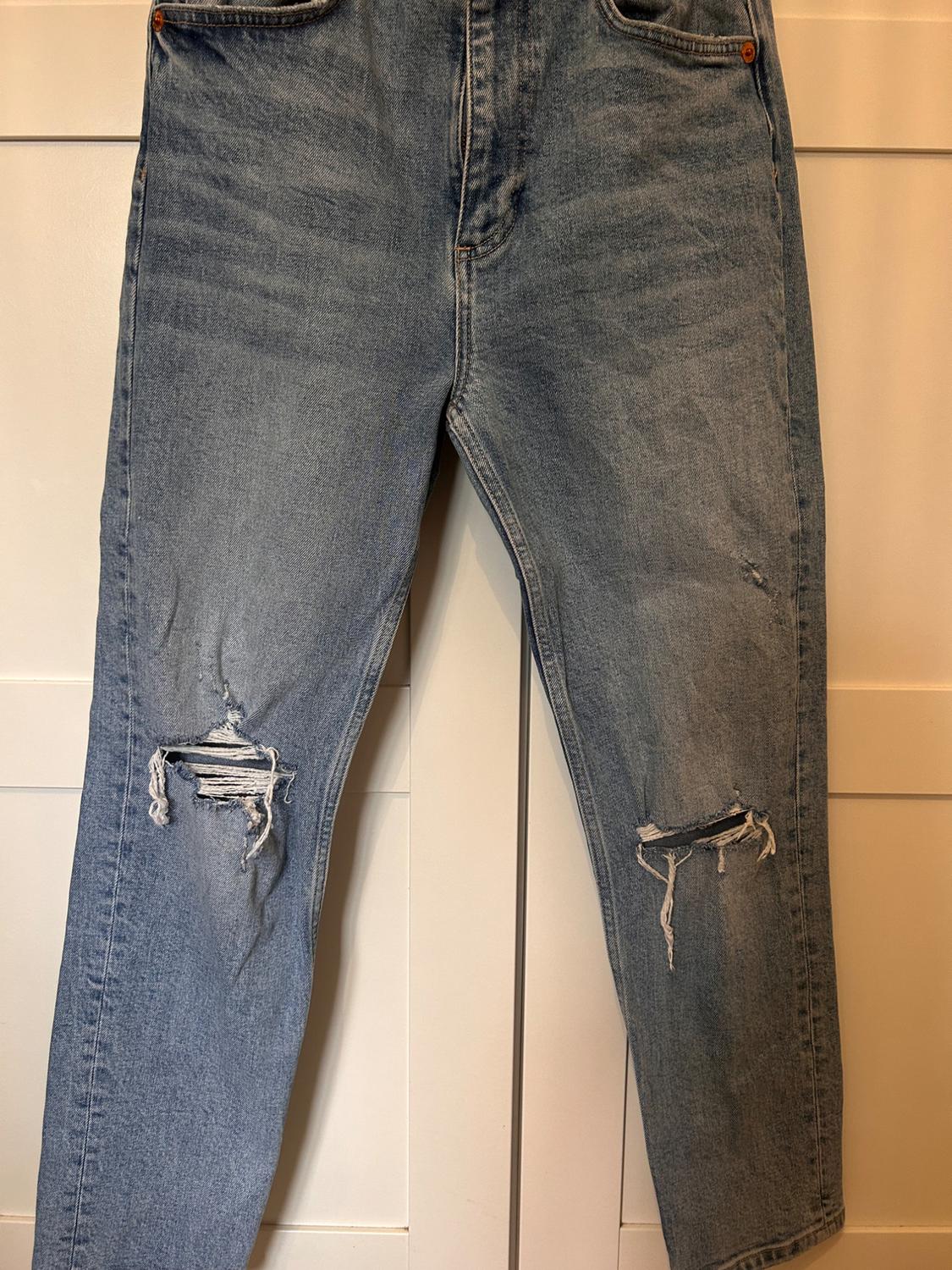 SLIM FIT HI-RISE JEANS WITH RIPS - Image 3