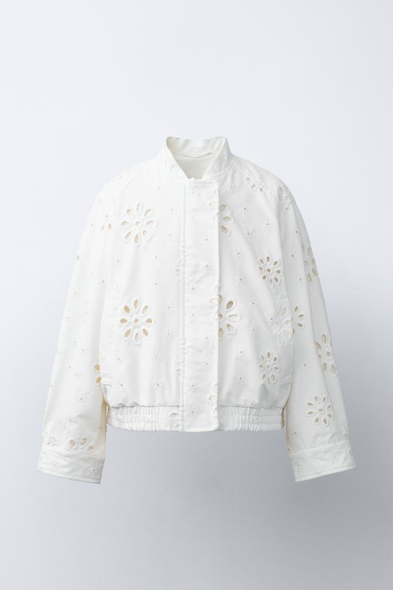 CAZADORA BORDADO SUIZO - Blanco de Zara - Imagen 0