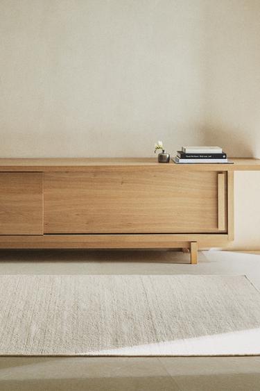 GULVTÆPPE I ULD MED BØLGEKANT - råhvid fra Zara