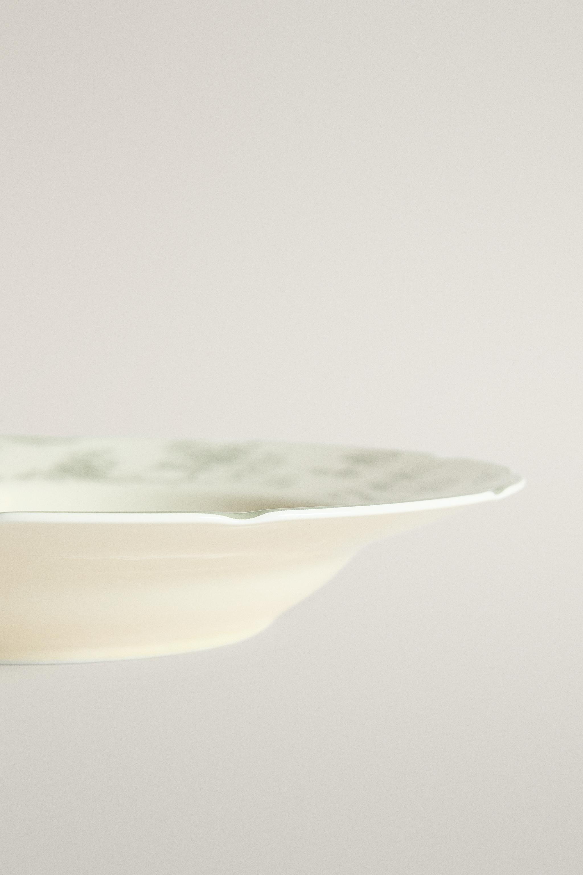 TOILE PORCELAIN SOUP PLATE