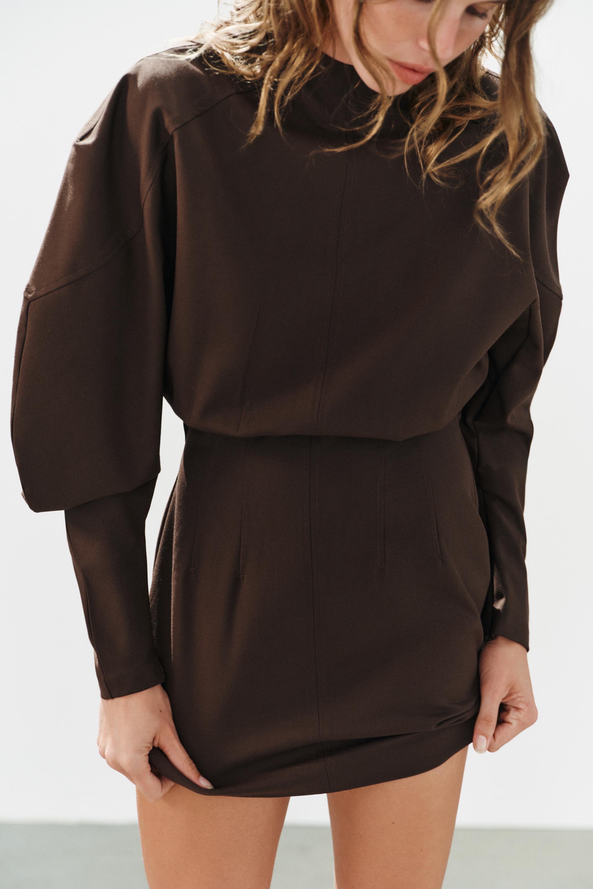 VOLUMINOUS SLEEVE MINI DRESS