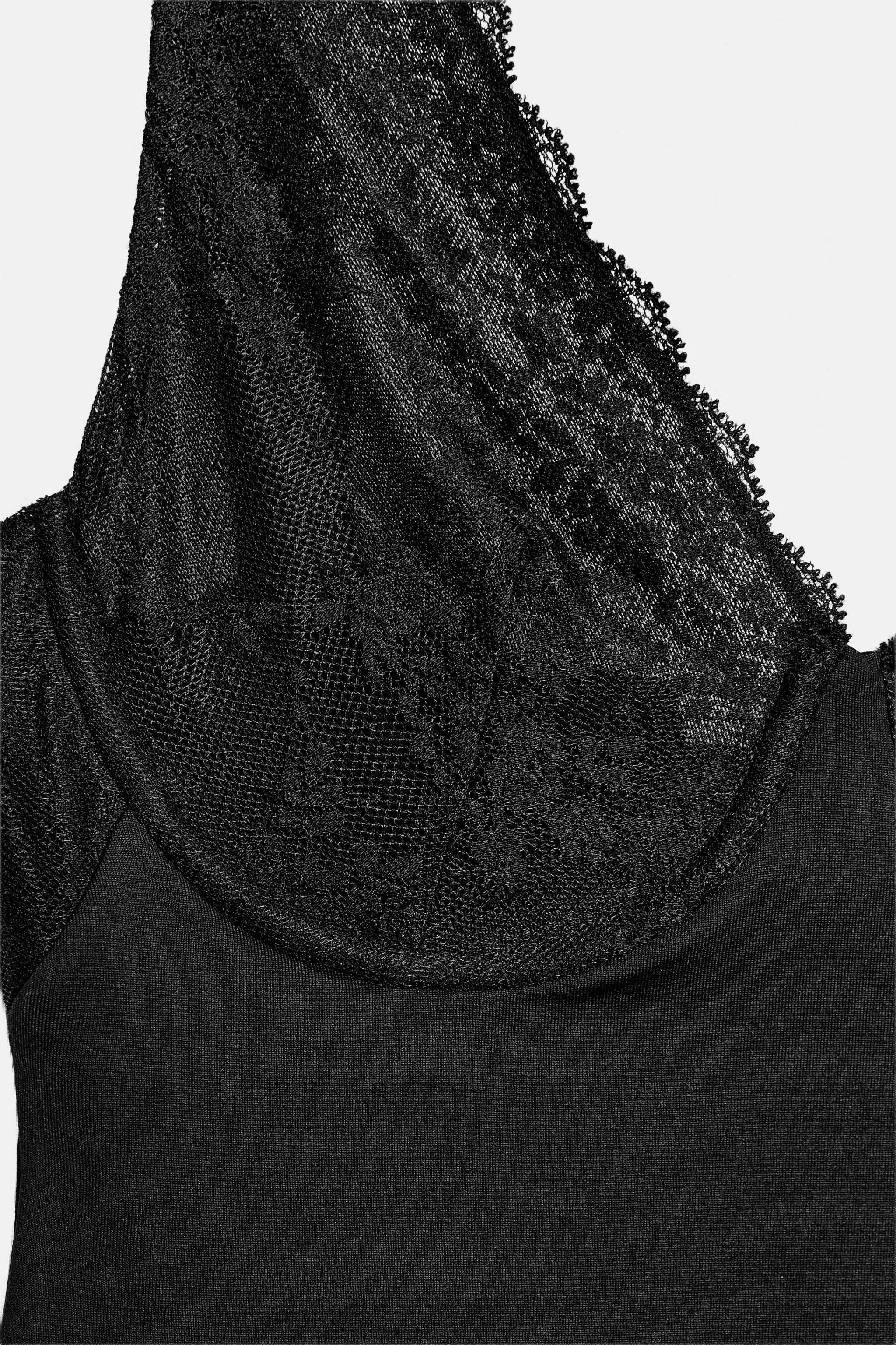 BODY AVEC DENTELLE