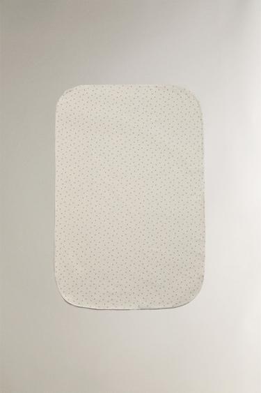 KINDERDECKE AUS BEDRUCKTEM VELOURS MIT KLEEBÄTTEN - Cremefarben von Zara - Bild 0