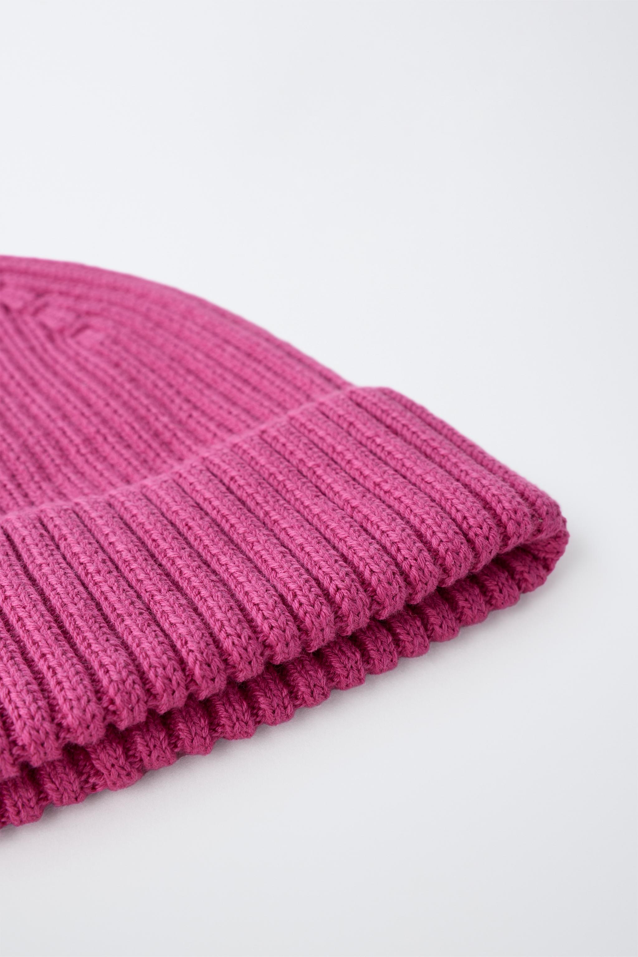 KNIT HAT