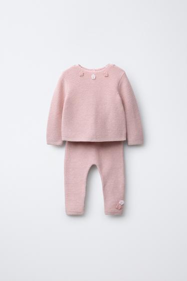 TOTAL LOOK KNIT SWEATER AND TROUSERS WITH FLORAL EMBROIDERY - 847 Zara компаниясынан