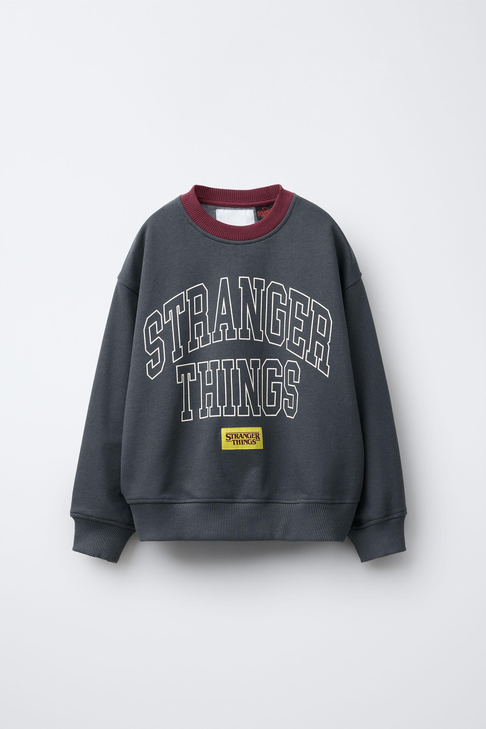 STRANGER THINGS ™/ © NETFLIX PRINT SWEATSHIRT