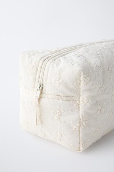 EMBROIDERED FLORAL TOILETRY BAG - Ecru by Zara