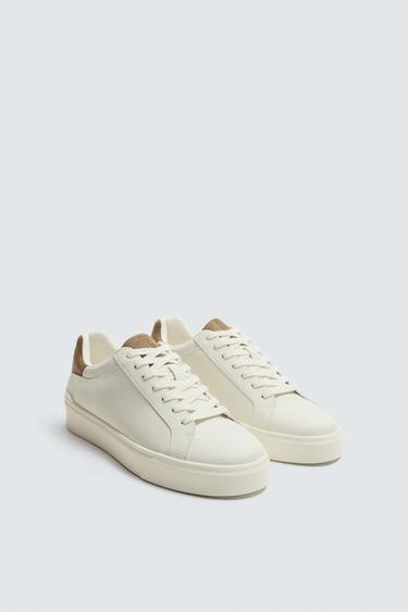 ZAPATILLA DETALLE TALÓN - Marrón camel de Zara