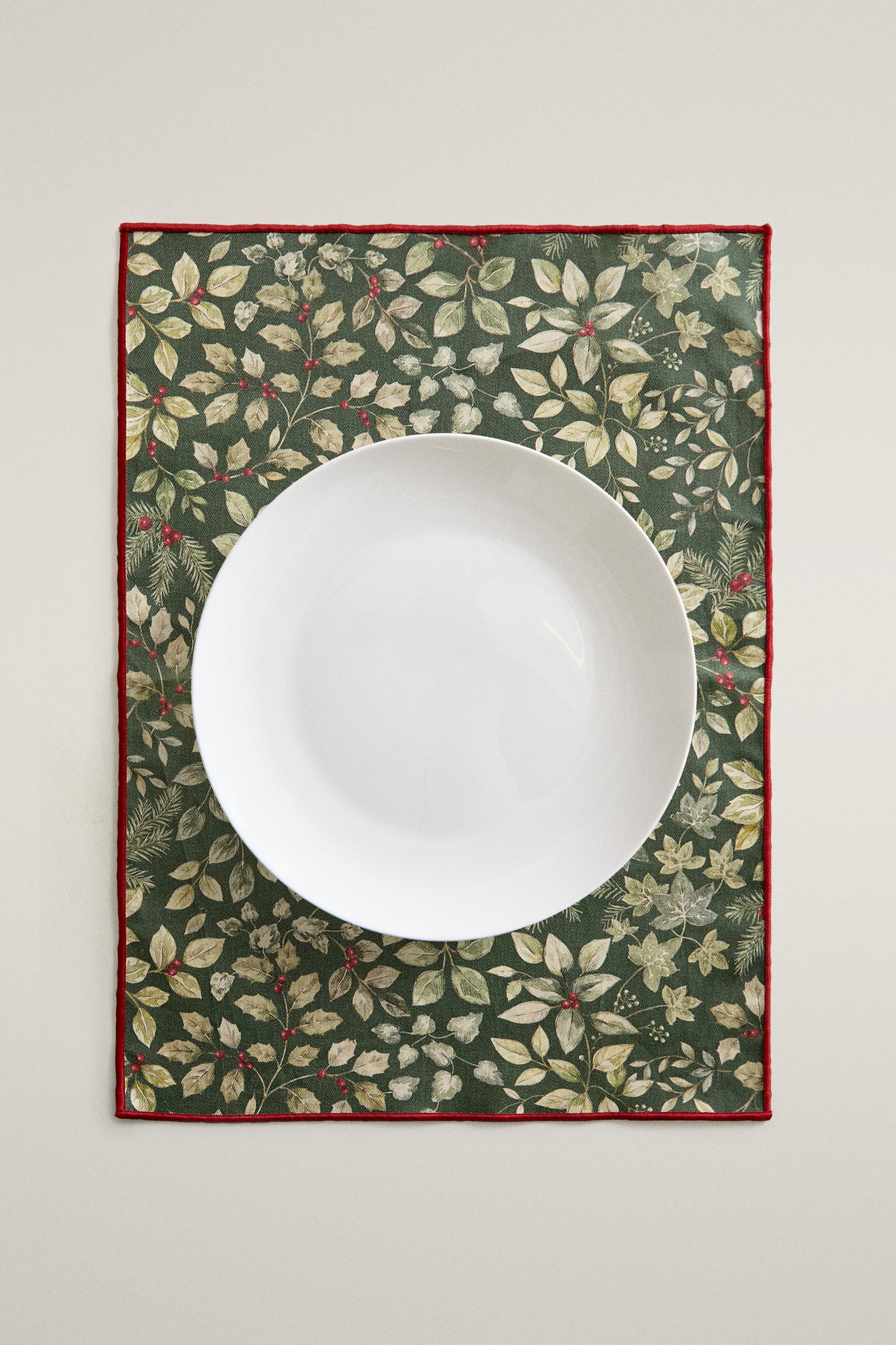 RESIN-COATED CHRISTMAS LEAF PLACEMAT