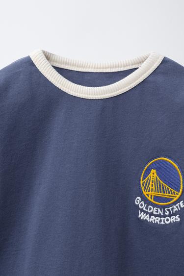 T-SHIRT AVEC PIÈCE ÉQUIPES NBA - Bleu de Zara - Image 2