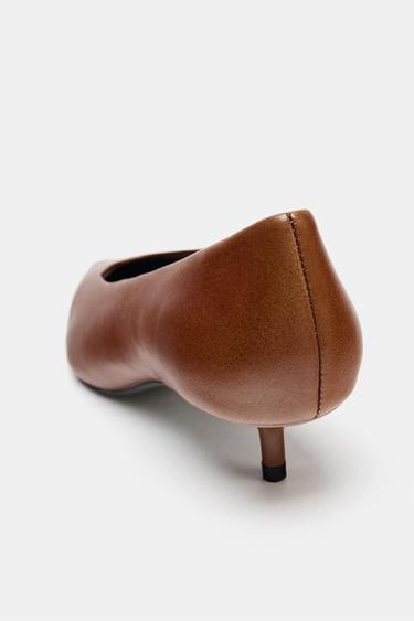 CHAUSSURES À TALONS KITTEN HEEL EN CUIR - Marron de Zara - Image 5