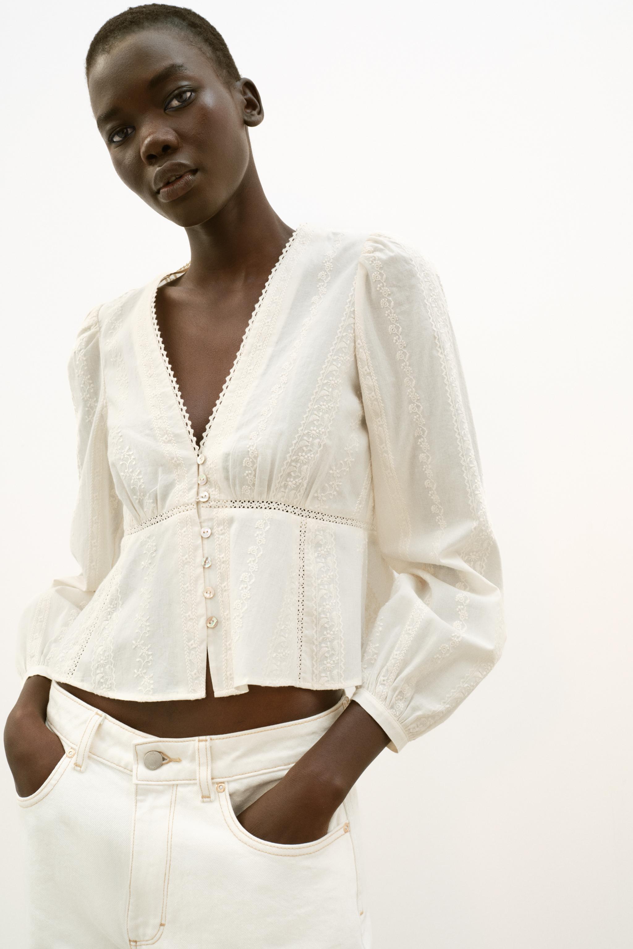 BLOUSE ROMANTIQUE BRODERIES
