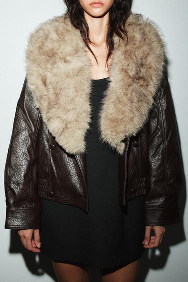 BLOUSON EN MATIÈRE SYNTHÉTIQUE AVEC COL AMOVIBLE - Marron foncé de Zara - Image 1