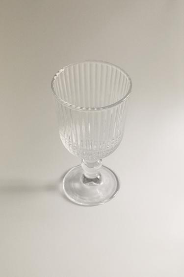 RAISED DESIGN WINE GLASS - 990 de Zara - Image 1