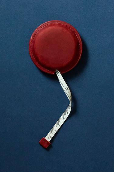 MÈTRE RUBAN ROND EN CUIR - Rouge de Zara - Image 4