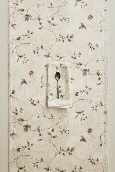 FLORAL PRINT AND LACE TRIM TABLE RUNNER - Beige by Zara