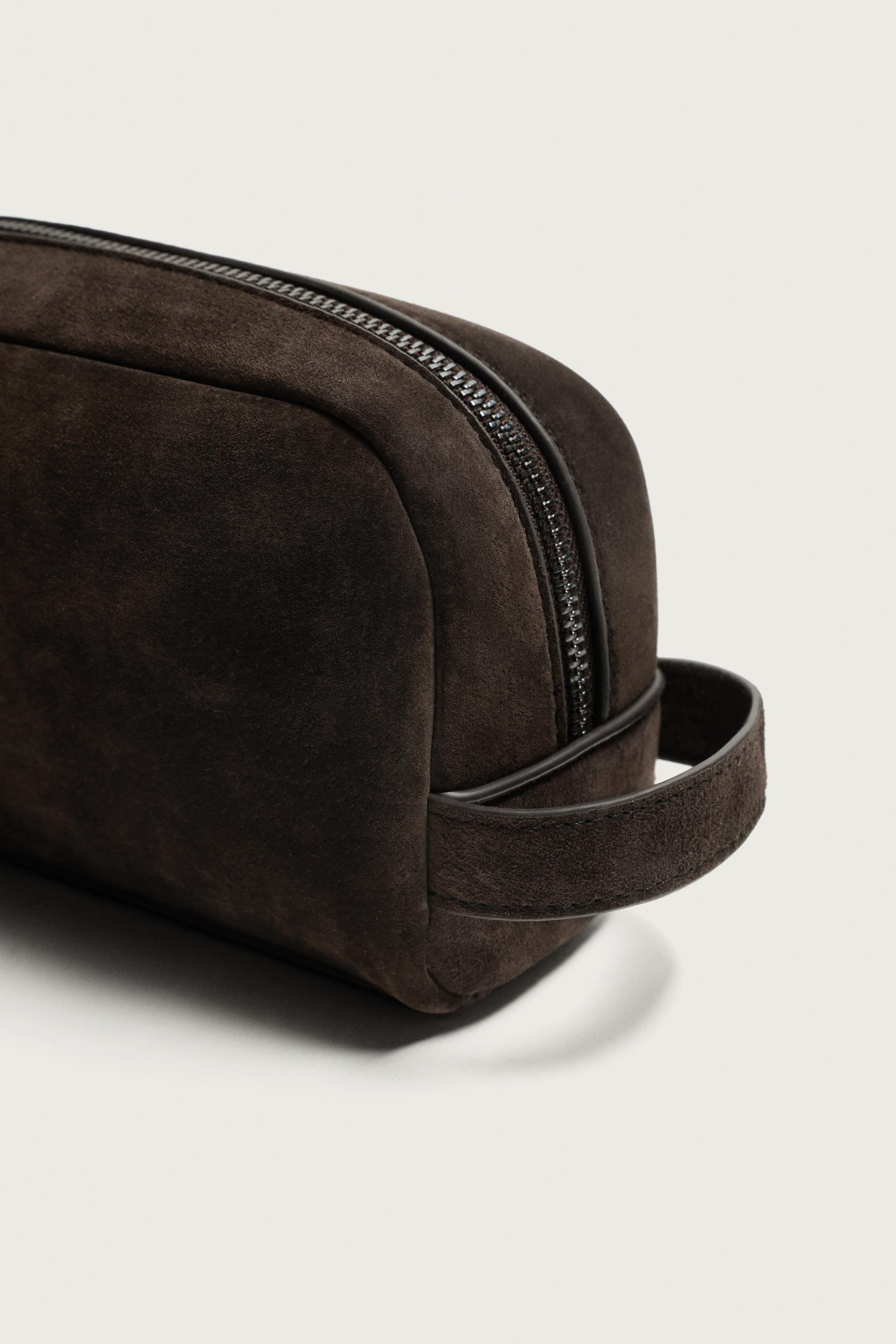 TROUSSE DE TOILETTE EN CUIR