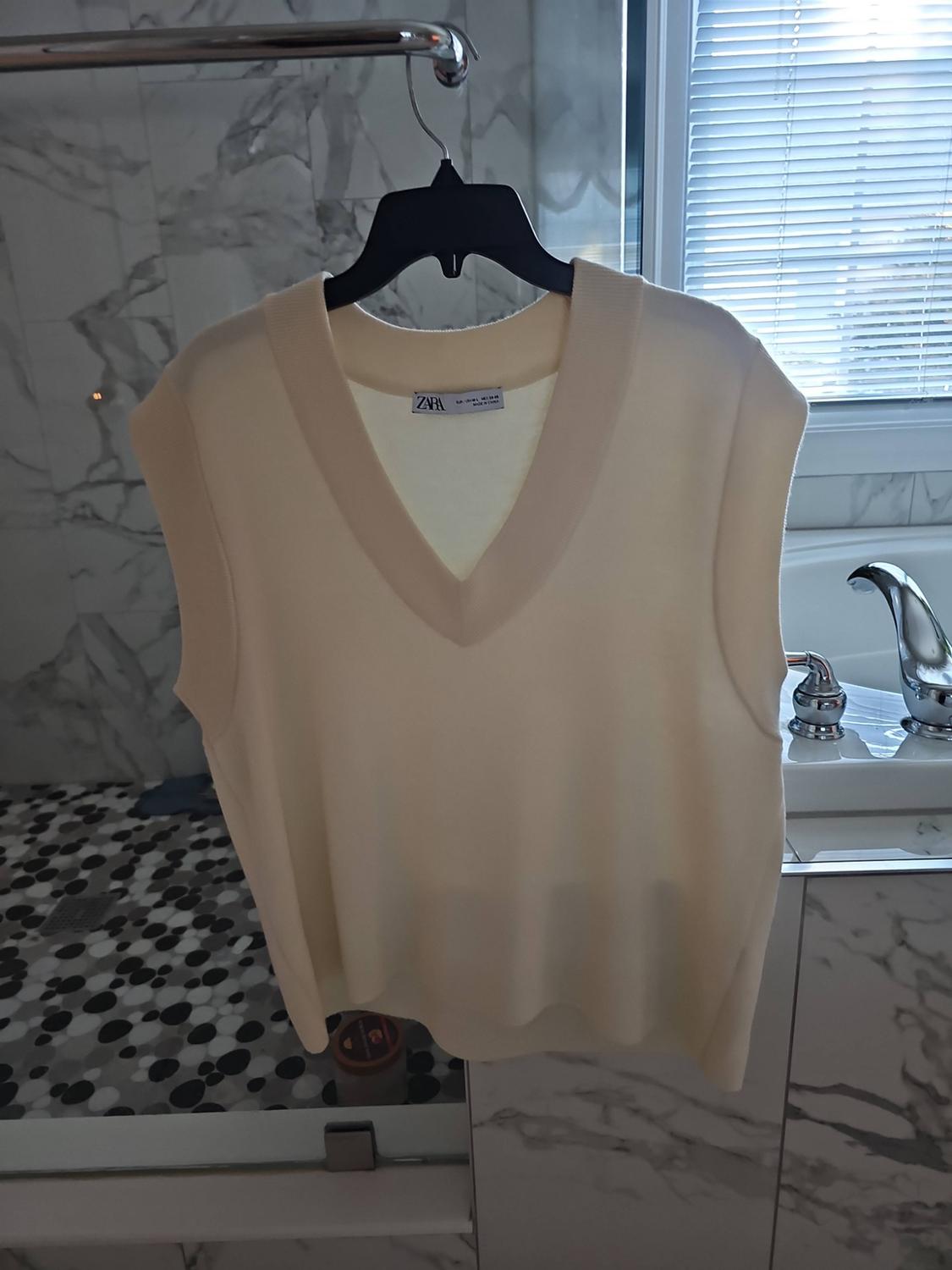 VEST - Image 4