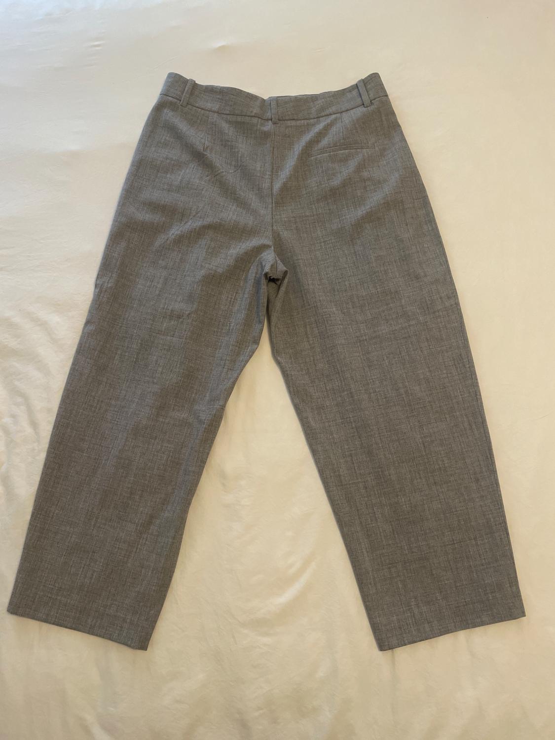 PANTALÓN CHINO PINZAS - Image 2