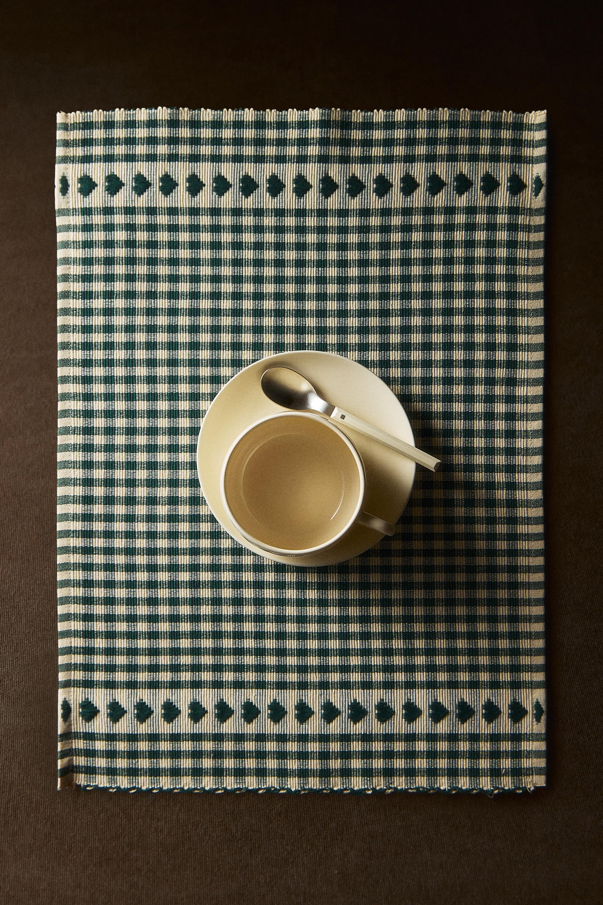 CHRISTMAS HEART PLACEMATS (PACK OF 2)