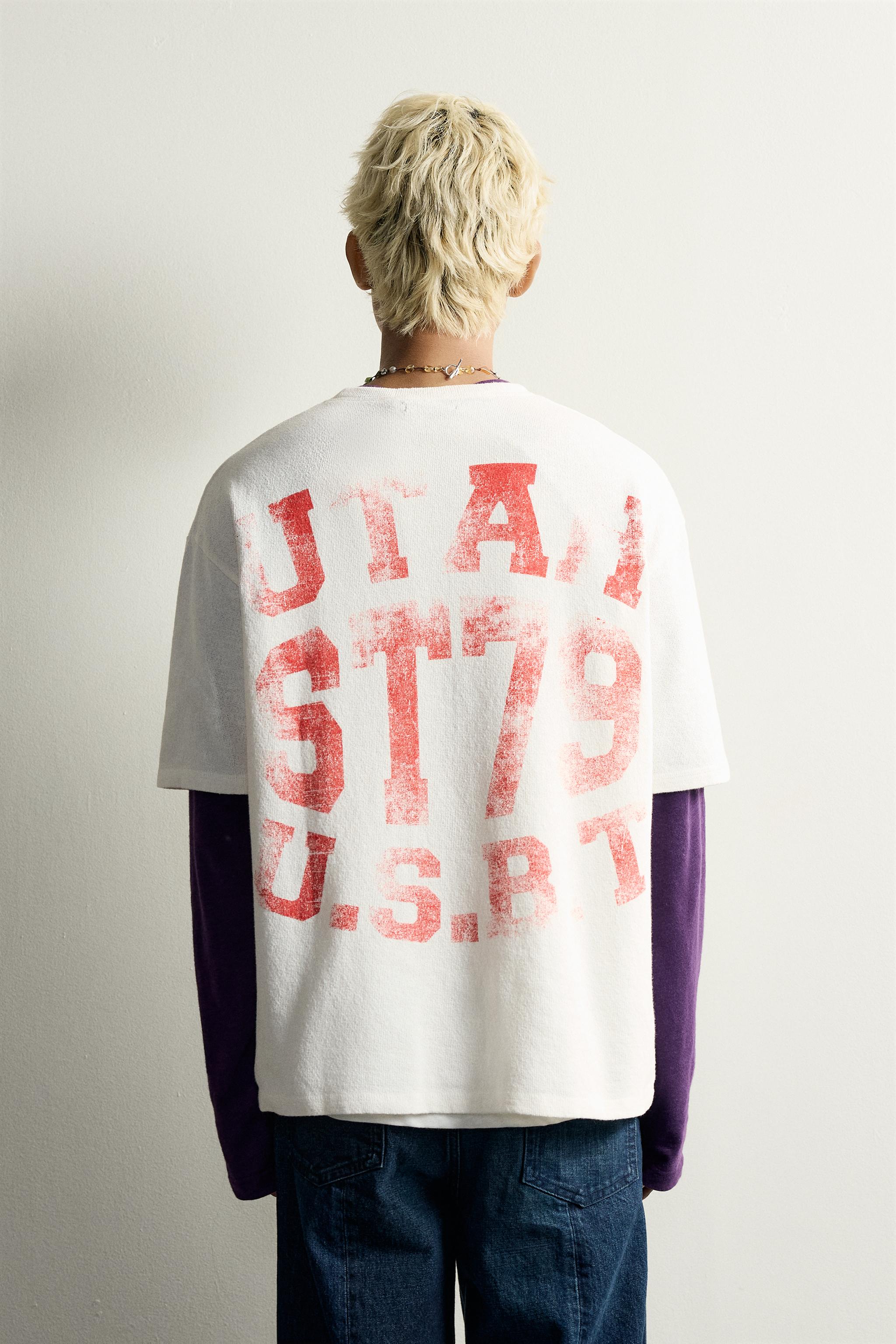 T-SHIRT EN MAILLE IMPRIMÉ DÉLAV