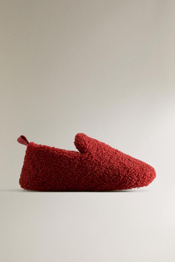 ZAPATILLA INFANTIL BORREGUITO - Rojo de Zara - Imagen 0