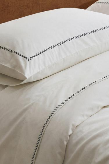 FLAT SHEET WITH EMBROIDERED BORDER - Oyster-white by Zara - Image 4