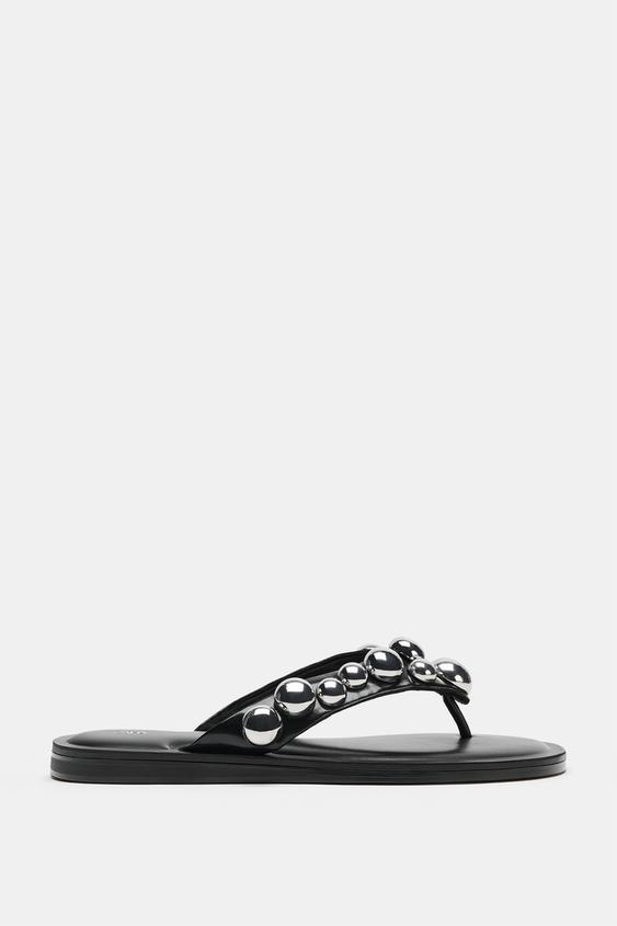 SANDALIA PLANA ABALORIOS - Negro de Zara - Imagen 0