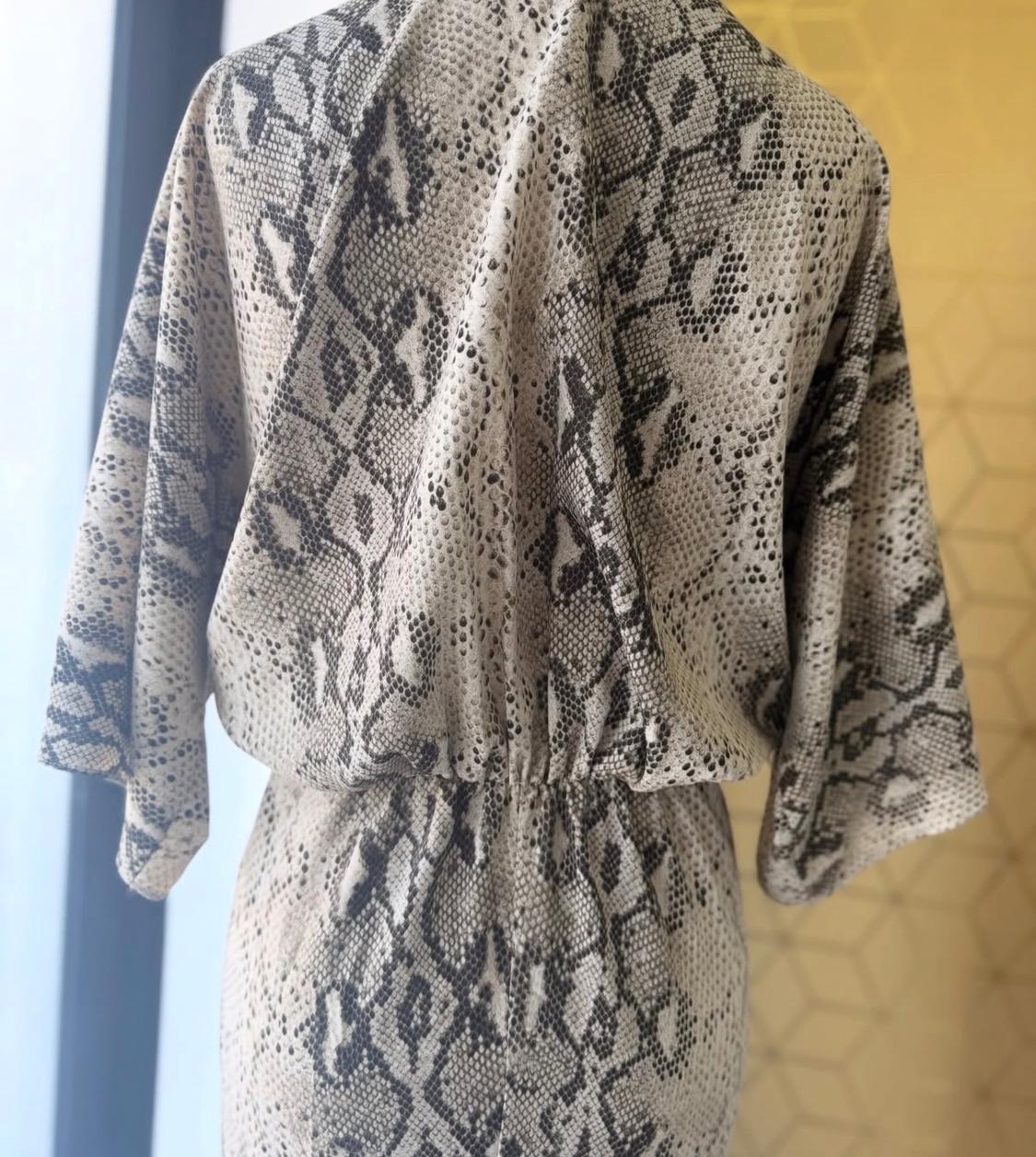 DRAPED PRINT DRESS - Image 8