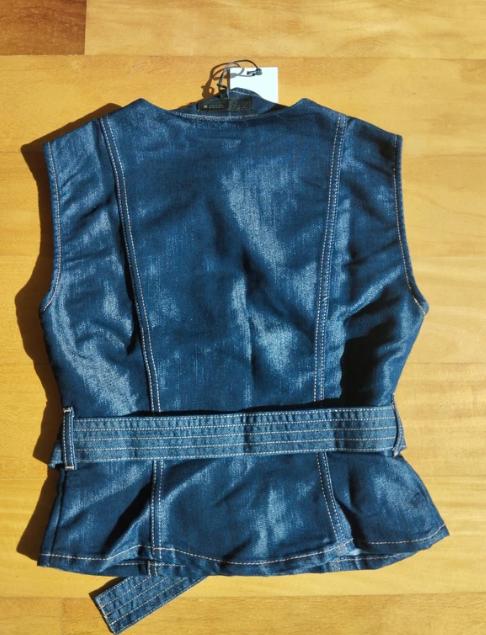 Z1975 DENIM WAISTCOAT WITH BELT - Image 2