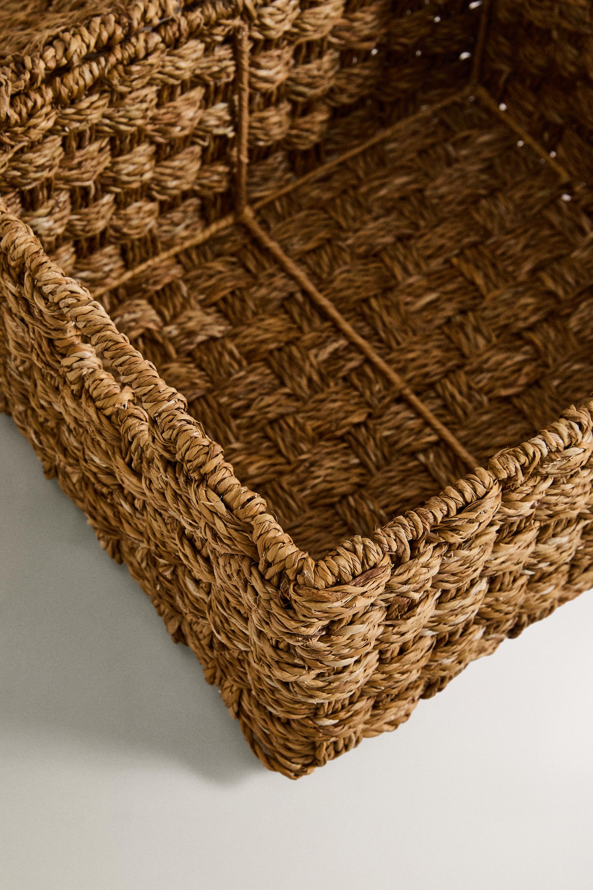 RECTANGULAR SEAGRASS BASKET WITH LID