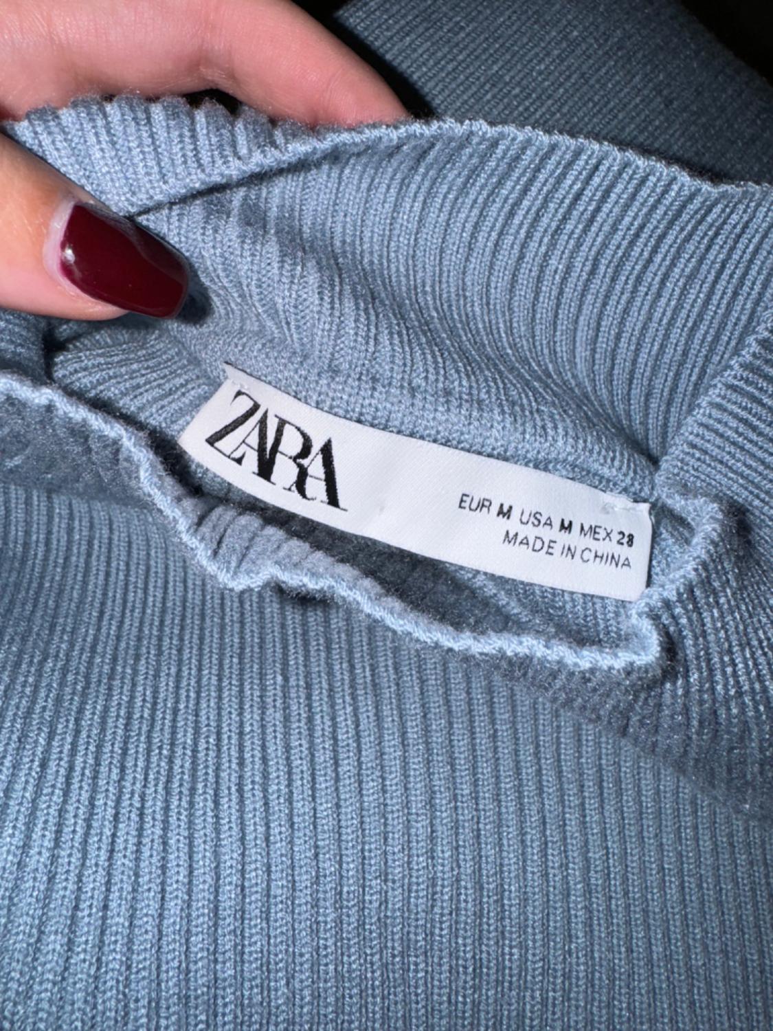 KNIT SWEATER WITH CUT-OUT DETAIL - Image 4
